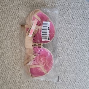 Victoria Secret Pink t shirt bra in neutral